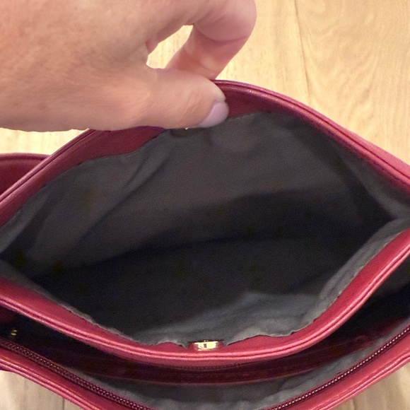 Stone Mountain Accessories Cherry Crossbody Bag - Picture 6 of 6